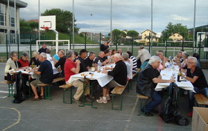 La pétanque ça creuse!!!!